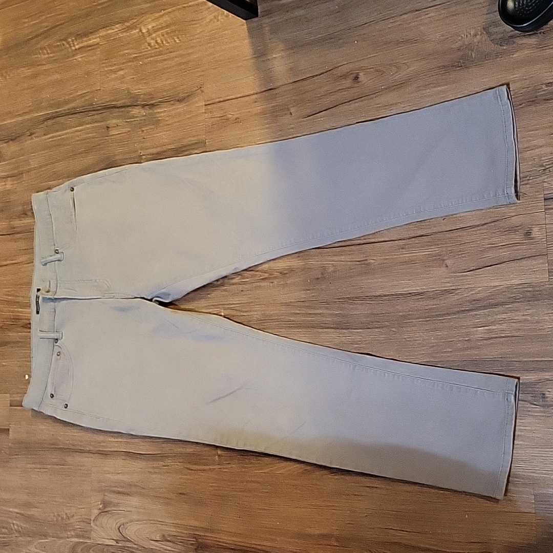 Nwot Lucky Brand 222 Taper Color Pewt W 34 L 32 Awesome Stretch Fit Nwot Lucky Brand 222 Taper Color Pewt W 34 L 32 Awesome Stretch Fit